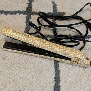 Fahrenheit Hair Straightener